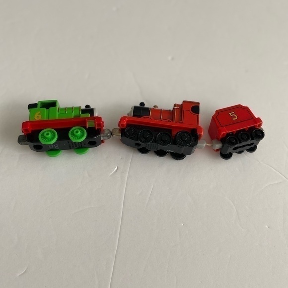 Thomas & trains 🚂 set of 3 - Picture 14 of 14